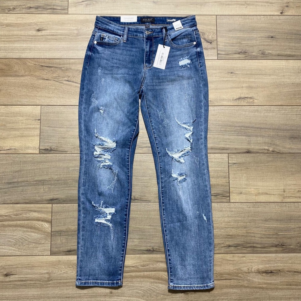 BNWT Judy Blue Womens Boyfriend Fit Jeans Destroyed Mid-Rise Size 5/27